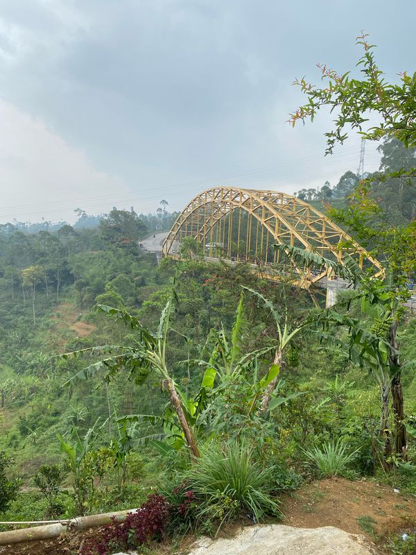 Mekarjaya, Bayongbong – Kamojang Hill Bridge