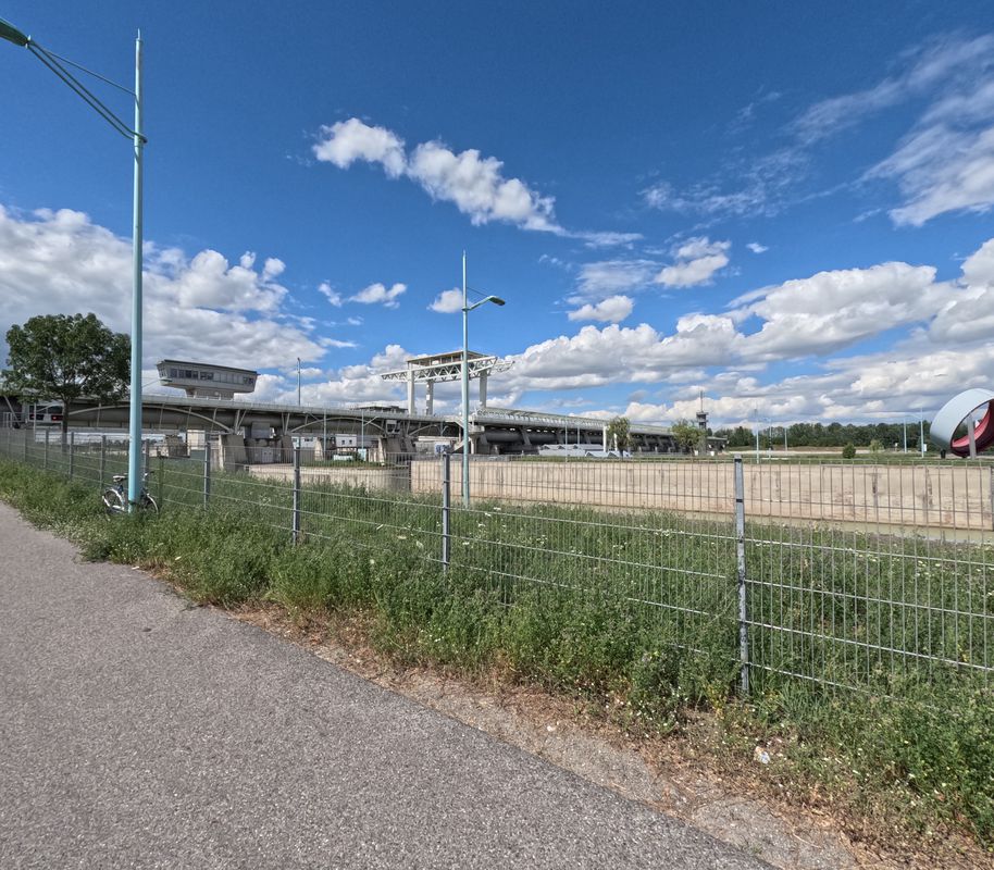 Esslinger Hauptstraße-Simmeringer Lände-Mühlleitner Straße. 🚴♂️🚴♀️