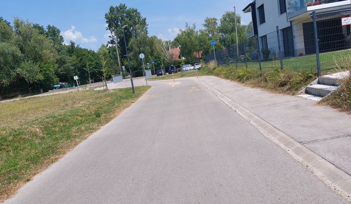 Photo 2 of the Bikemap route "Kele utca 5, Siófok - Széchenyi István utca 26, Balatonfüred"