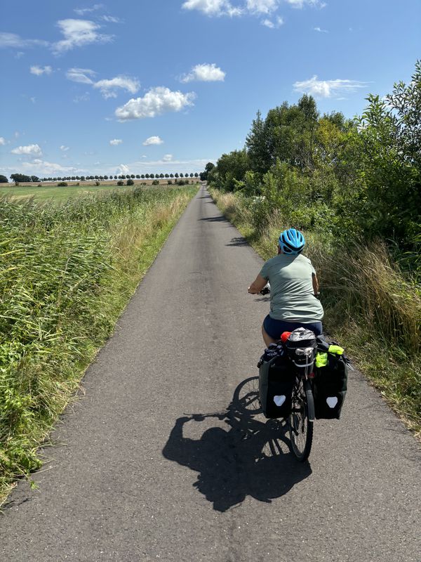 Wust nach Nauen: Richtung Berlin - Kopenhagen Radweg