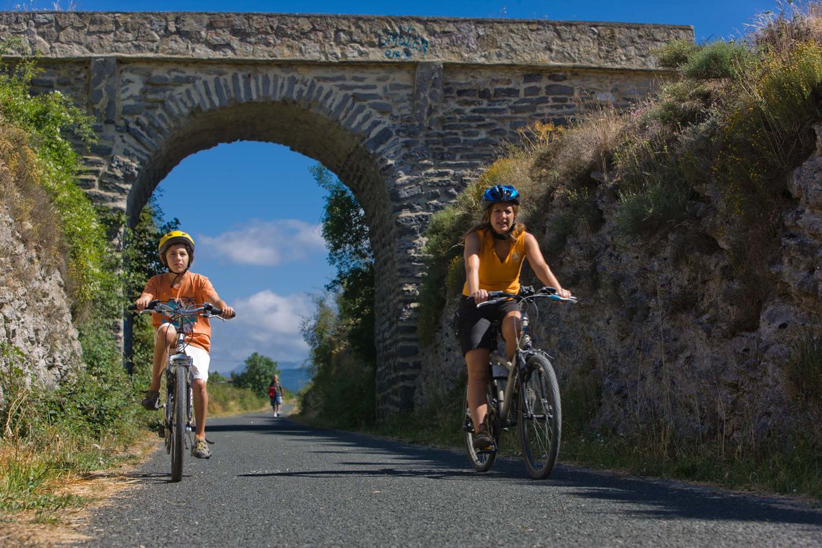 VASCO-NAVARRO  LANDA