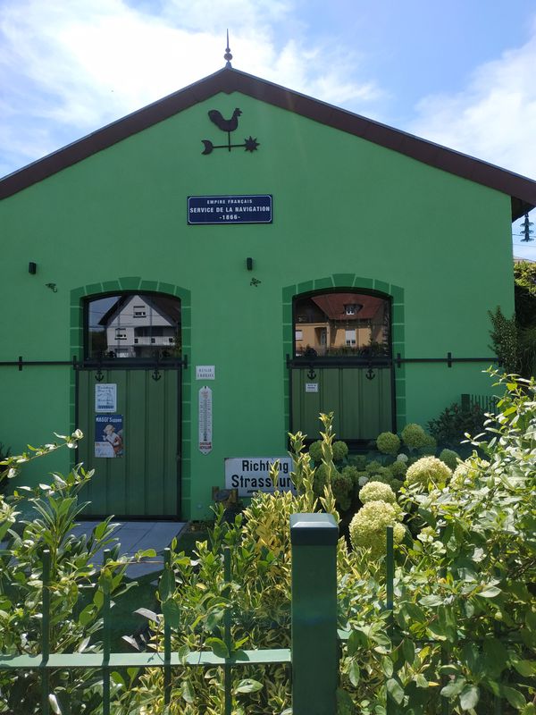 vis a vis in Saargemünd