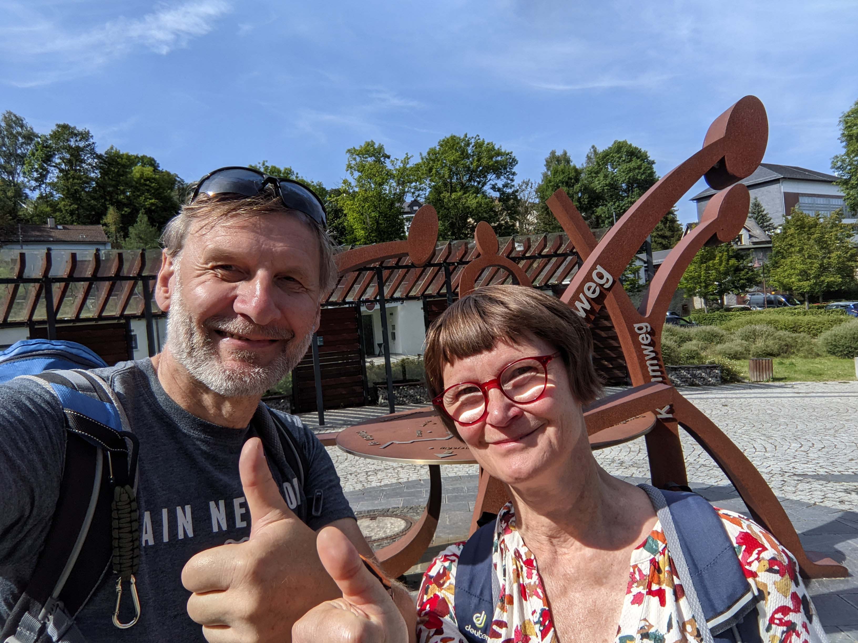Hebe Bild 13 entlang der Bikemap-Route "Rennsteig von Neuhaus am Rennweg nach Blankenstein" hervor