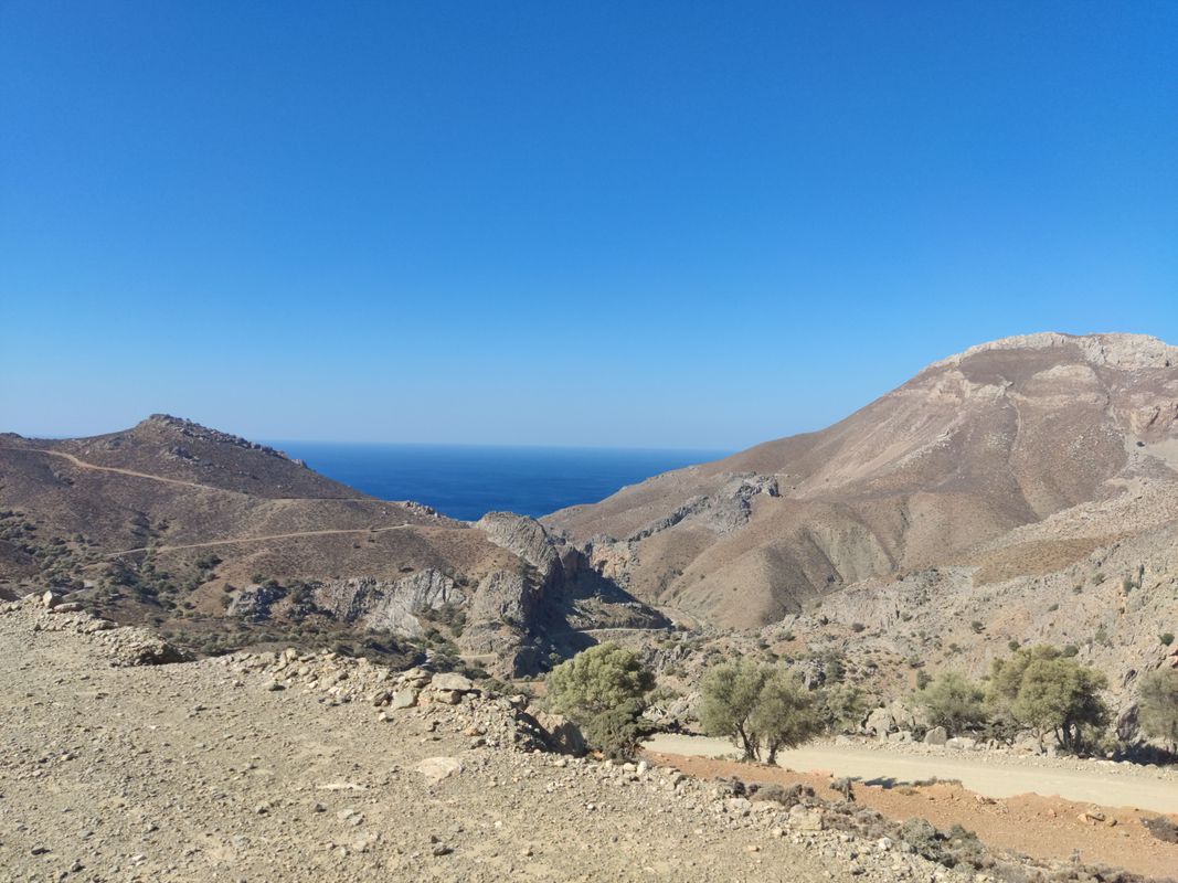 Crete | Tripiti beach to Archanes