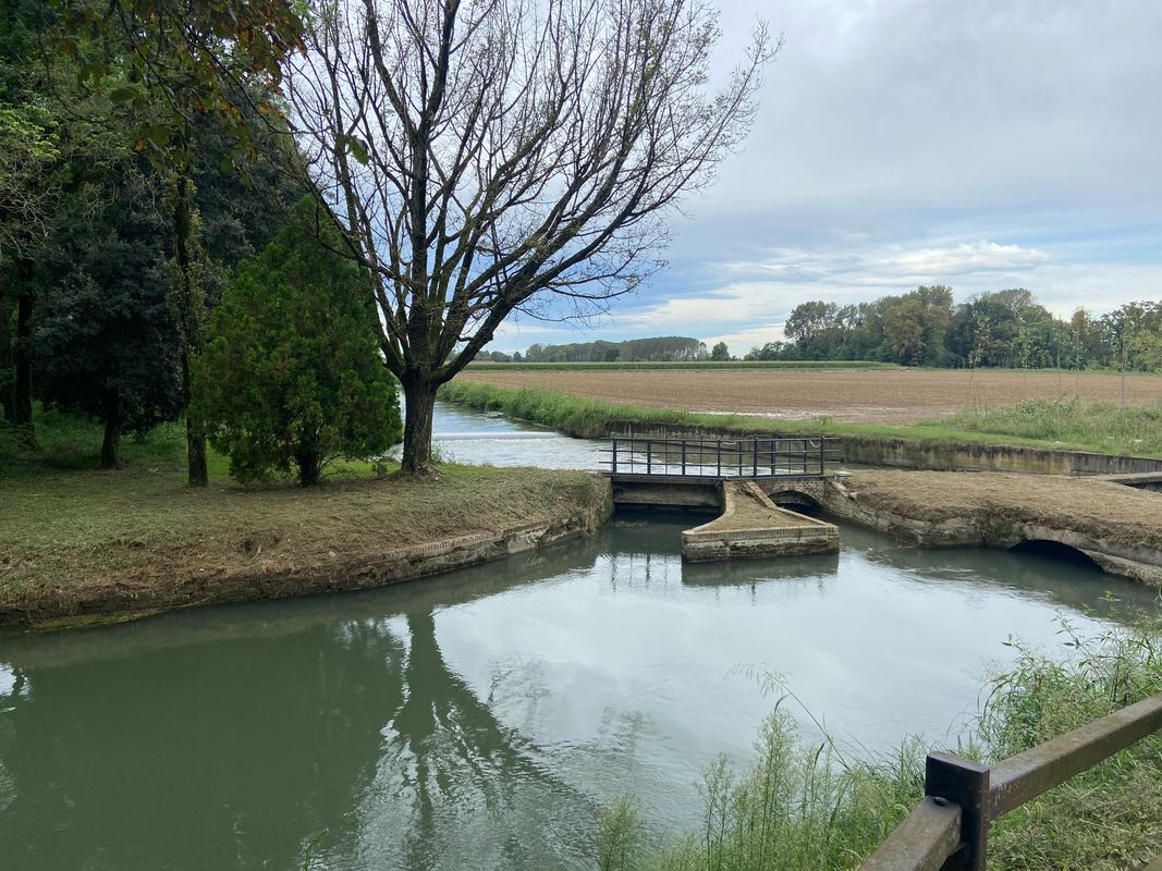 Via Leonida Bissolati 74, Casalbuttano ed Uniti a Via Leonida Bissolati 76, Casalbuttano ed Uniti