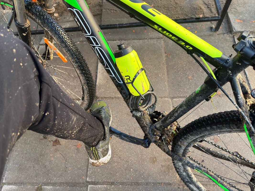 Mud, snow... feet deserve a like on the Ride too