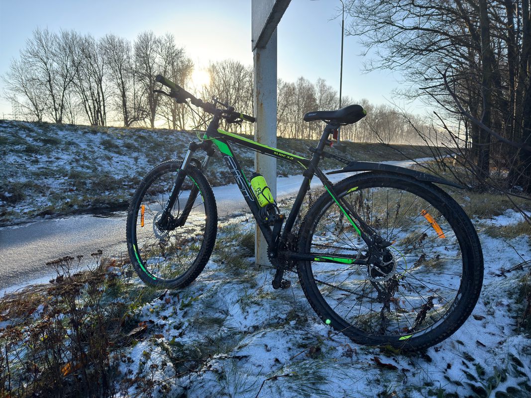 Mud, snow... feet deserve a like on the Ride too