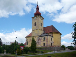 Hebe Bild 7 entlang der Bikemap-Route "Okruh Čermná,Les Království,Kocléřov,Dolce" hervor