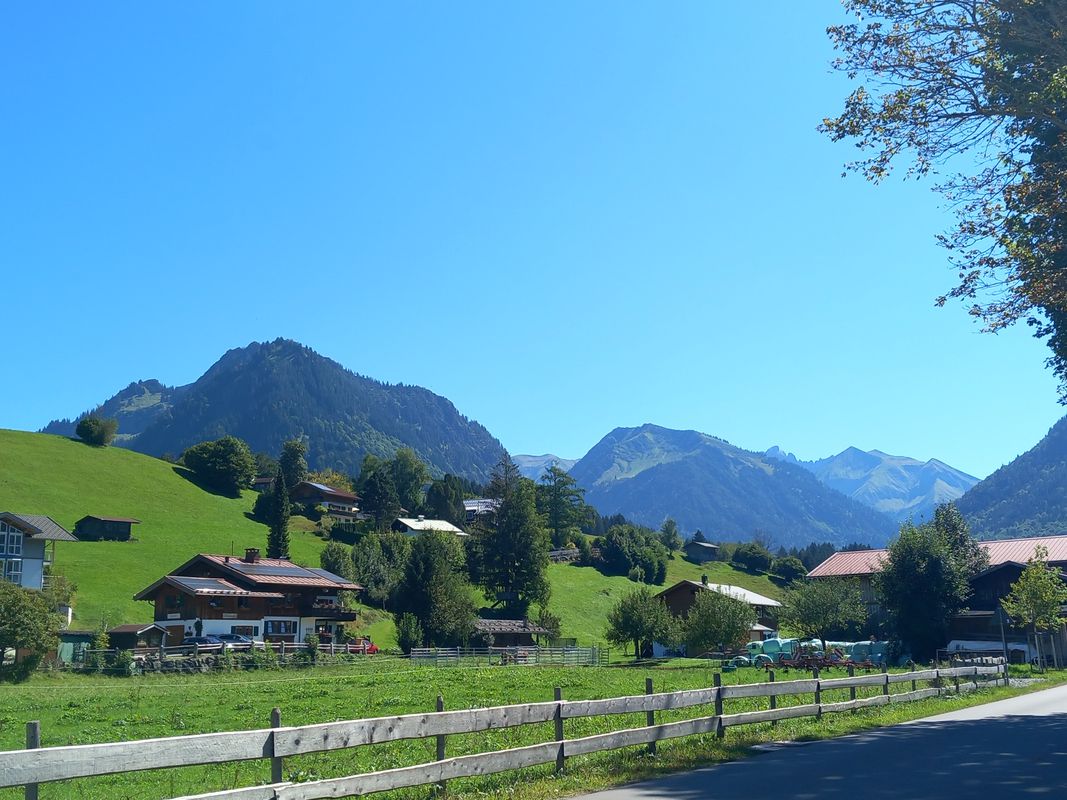 Fischen im Allgäu,Oberstdorf,Heini-Klopfer-Skiflugschanze,Schwarze Hütte &amp; zurück über Fischen