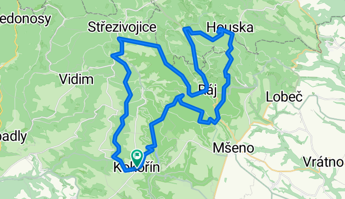 Kokorin Castle – View at the Kokorin Castle loop from Kokořín