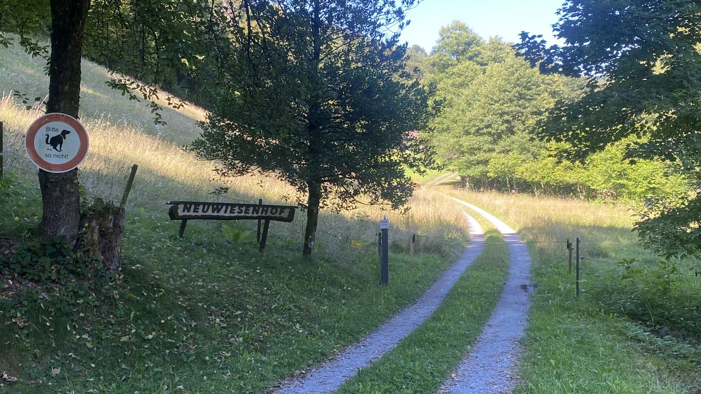 Neuroder Straße, Waldbronn nach Neuroder Straße, Waldbronn