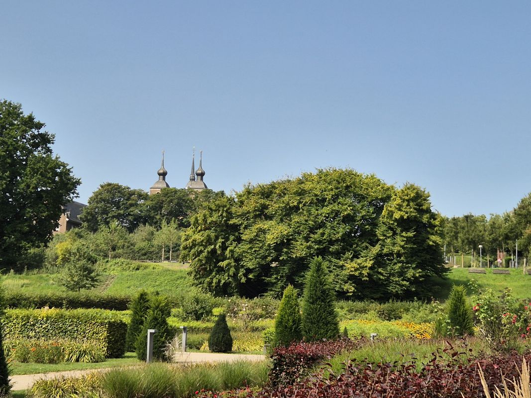 Freiherr-vom-Stein-Straße nach Wilhelminenstraße