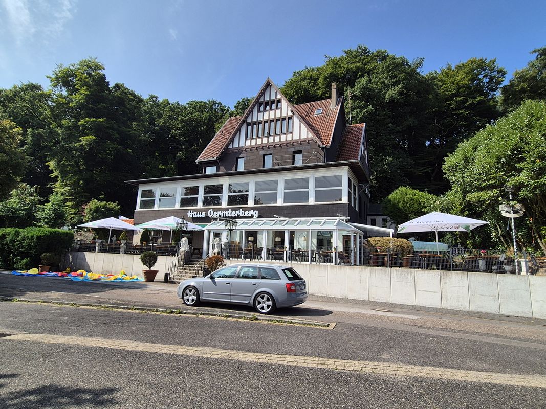 Freiherr-vom-Stein-Straße nach Wilhelminenstraße