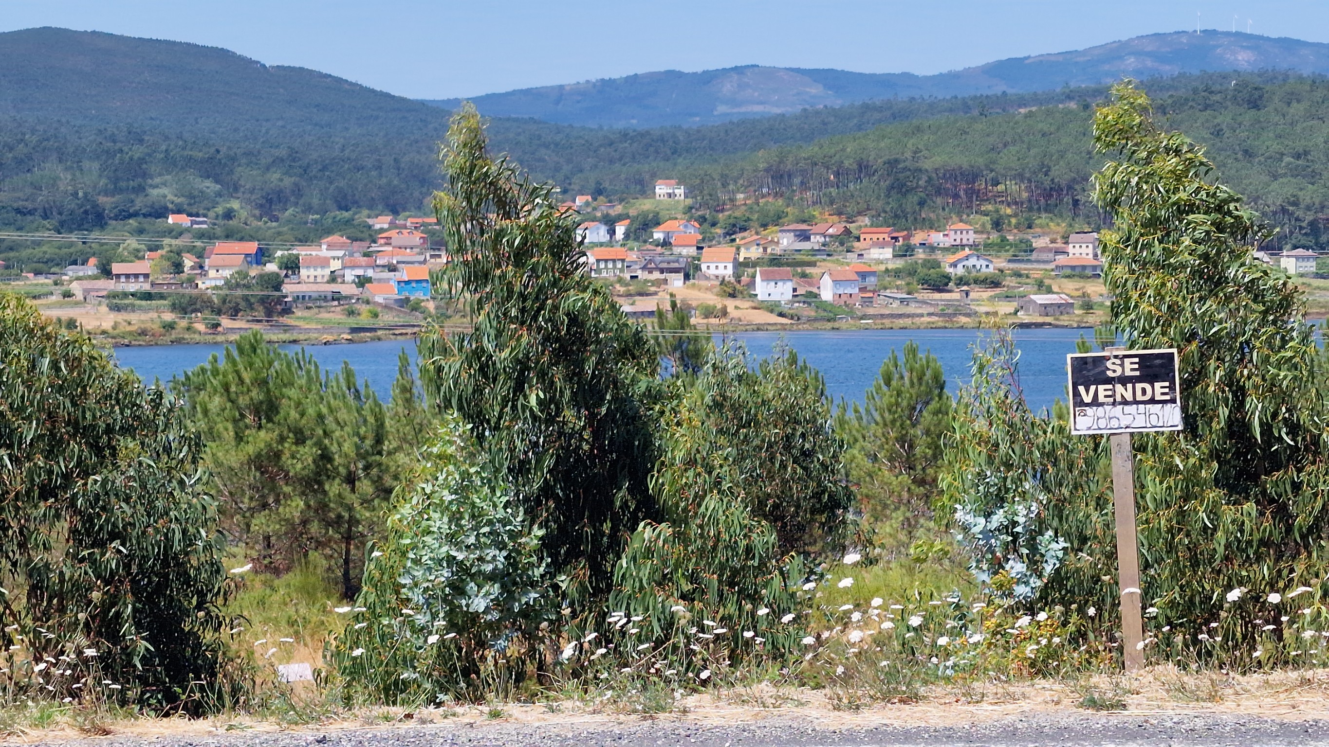 Rúa Valle Inclán nach Rúa Travesía Campo da Feira