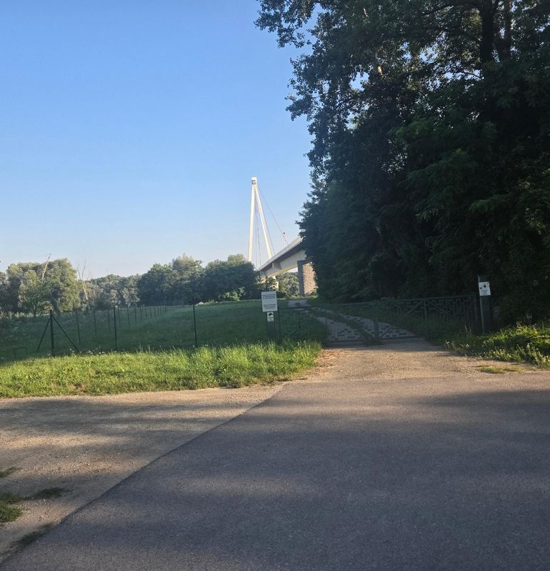 Bruck an der Leitha - Bratislava Tour