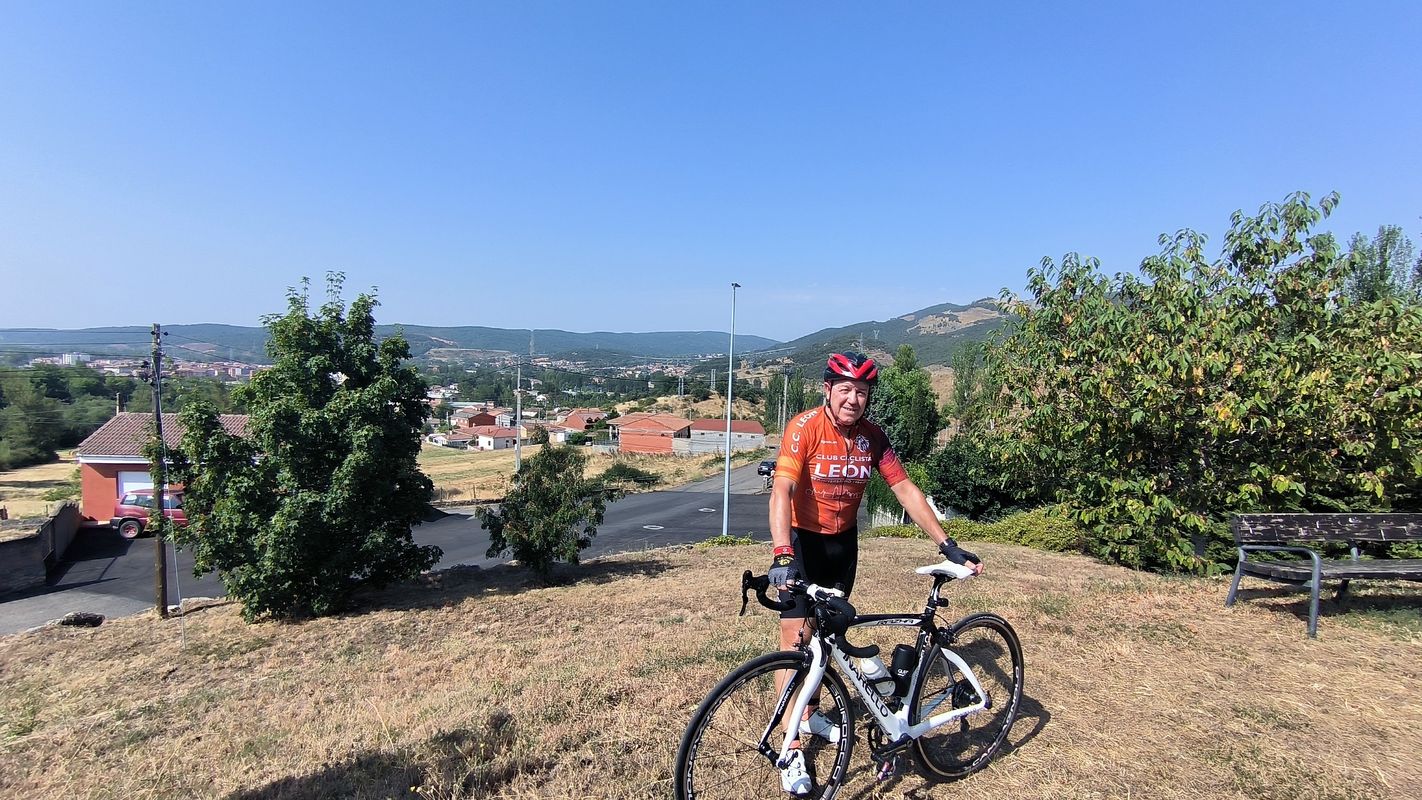 76 km. León, Lorenzana,La Pola de Gordon, y volver.