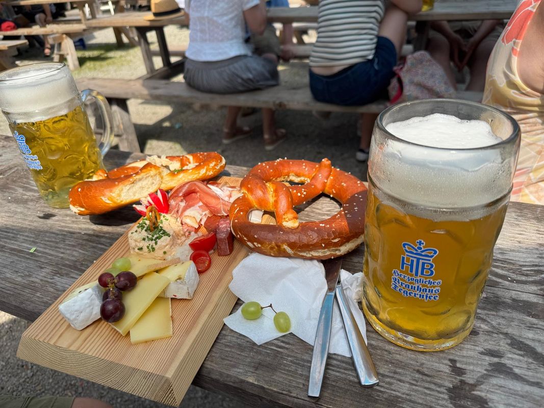 Straße Ohne Straßennamen nach Am Strand