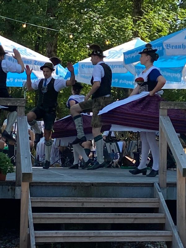 Straße Ohne Straßennamen nach Am Strand