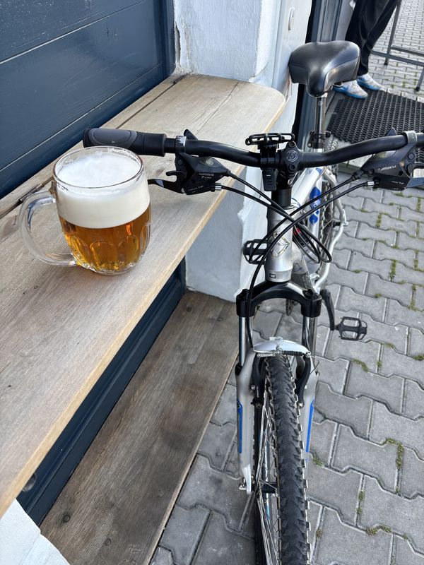 Pod Strání, Praha 10 до Pod Strání, Praha 10