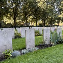 Foto 7 der Bikemap-Route "Verlengde Arnhemseweg, Ede naar Pouwel Vospad, Oosterbeek" Foto 7 der Bikemap-Route "Verlengde Arnhemseweg, Ede naar Pouwel Vospad, Oosterbeek"