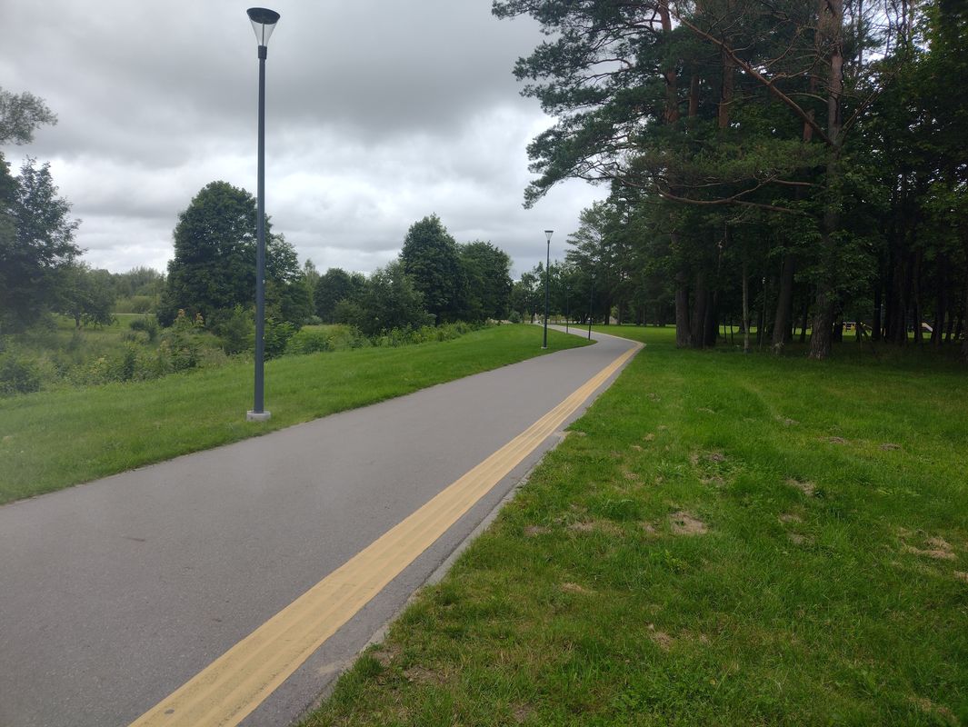 Silute around island park