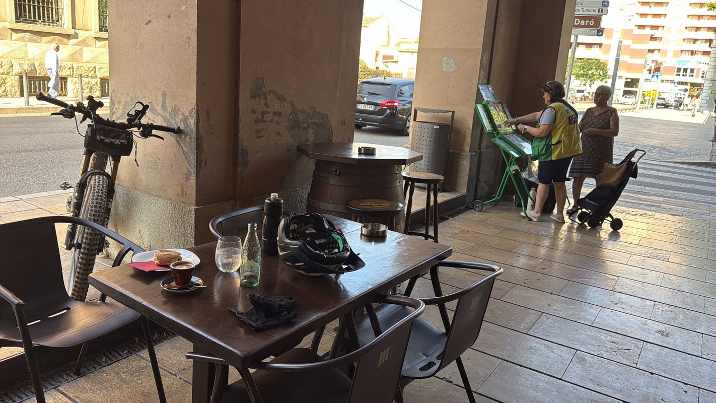 Plaça Flora Marquès i Carreras, Begur to Plaza Forgas, Begur