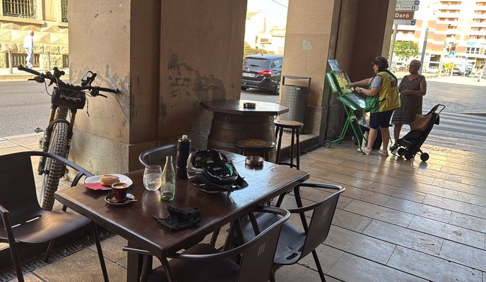 Foto 1 der Bikemap-Route "Plaça Flora Marquès i Carreras, Begur to Plaza Forgas, Begur"