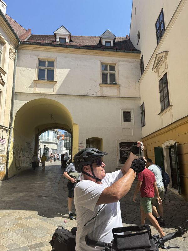 Tündérfátyol utca, Mosonmagyaróvár - Albert Kázmér utca, Mosonmagyaróvár