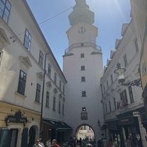 Tündérfátyol utca, Mosonmagyaróvár - Albert Kázmér utca, Mosonmagyaróvár