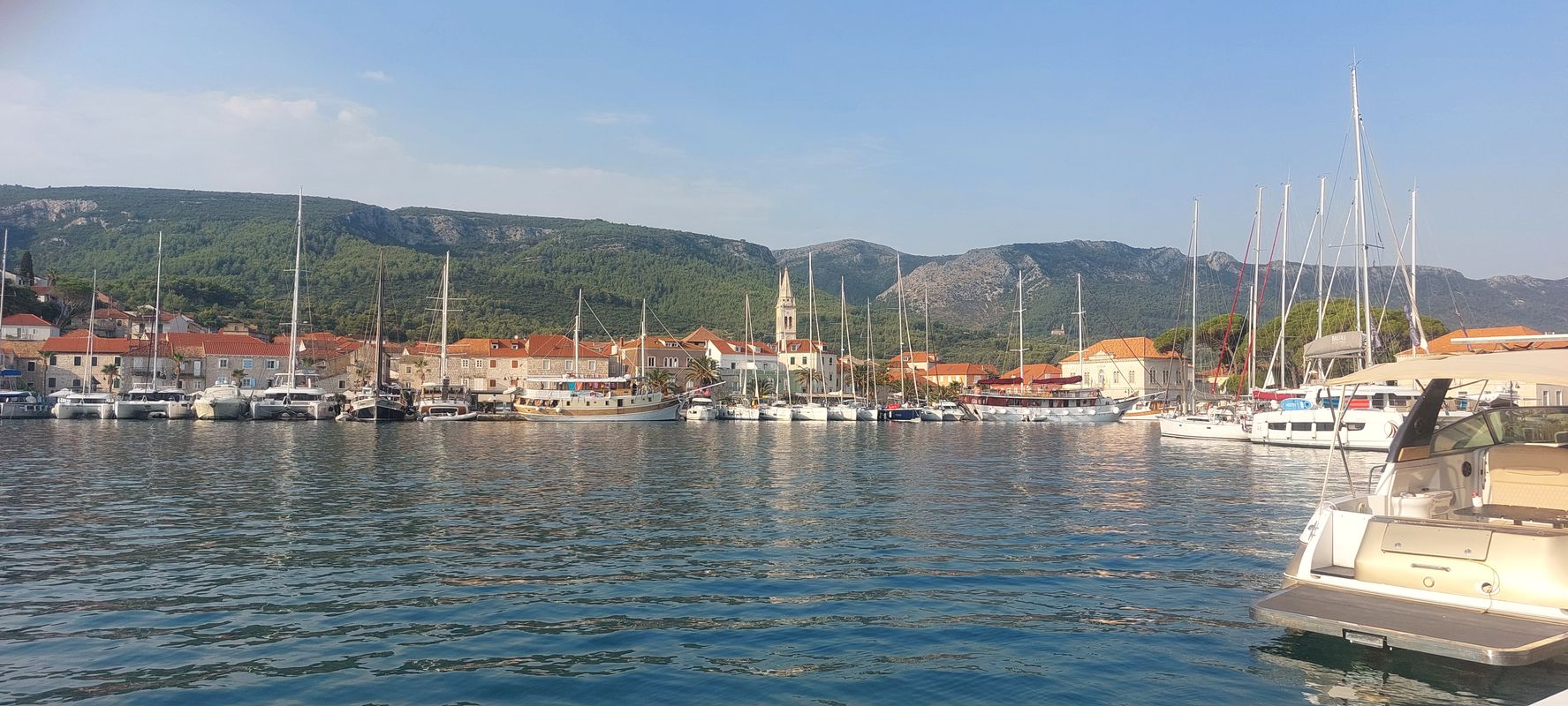 Vrboska to Jelsa