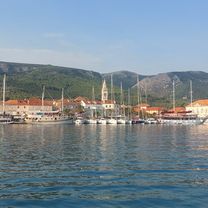 Vrboska to Jelsa