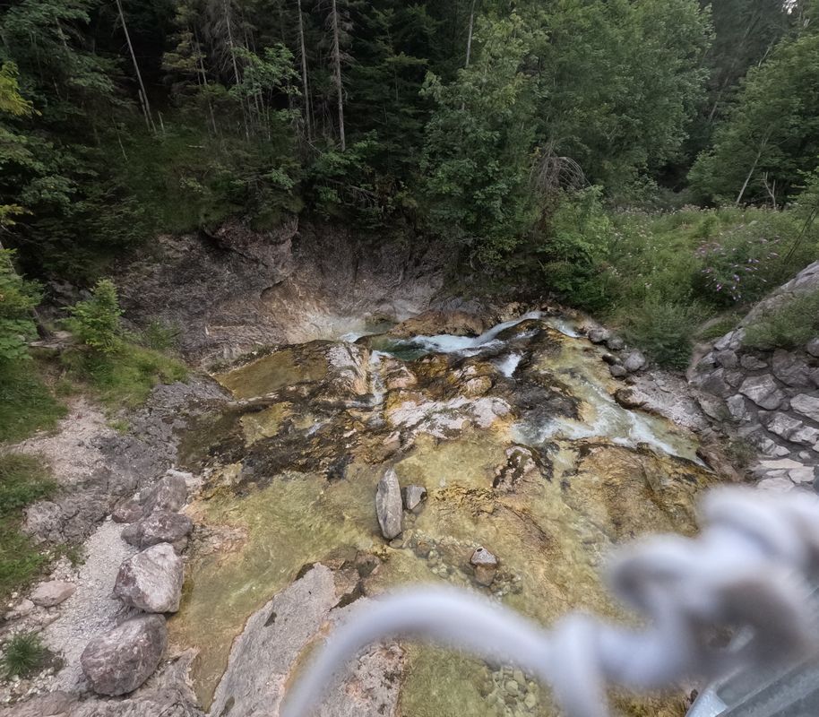 Blick auf den Schwarzensee – Radweg entlang der Ischl Runde von Bad Ischl. 🚴🚴‍♂️