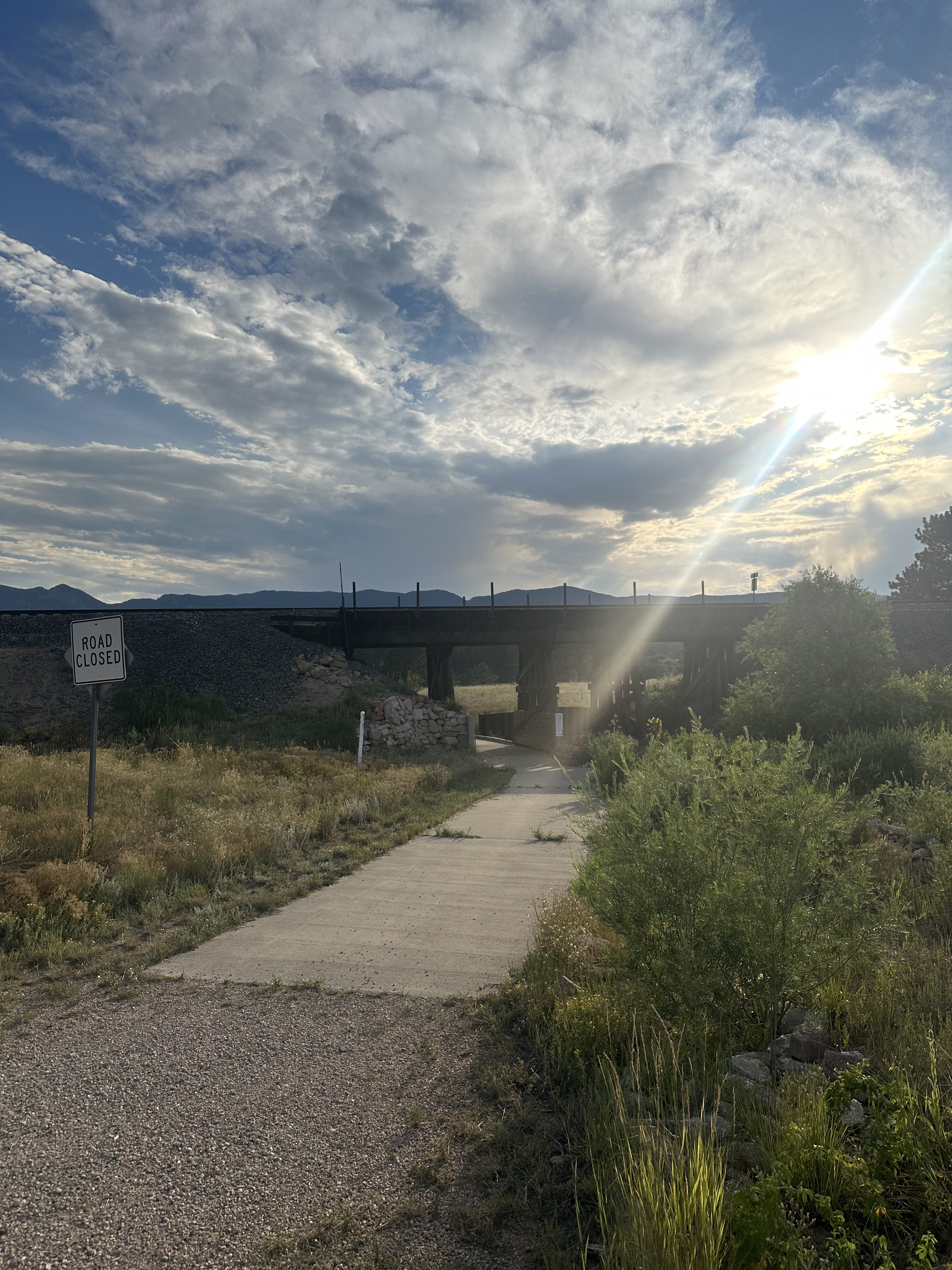 New Santa Fe Regional Trail, Monument to Old Denver Rd, Monument