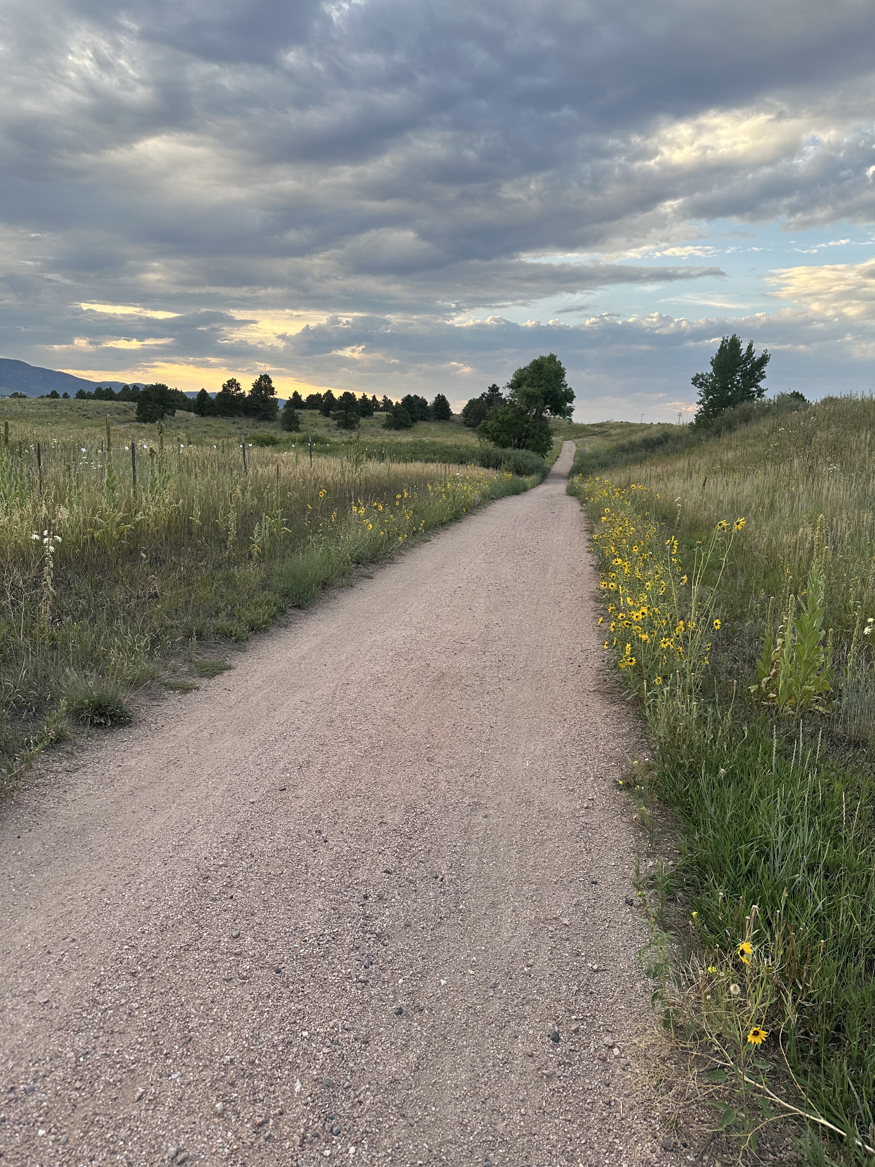 New Santa Fe Regional Trail, Monument to Old Denver Rd, Monument