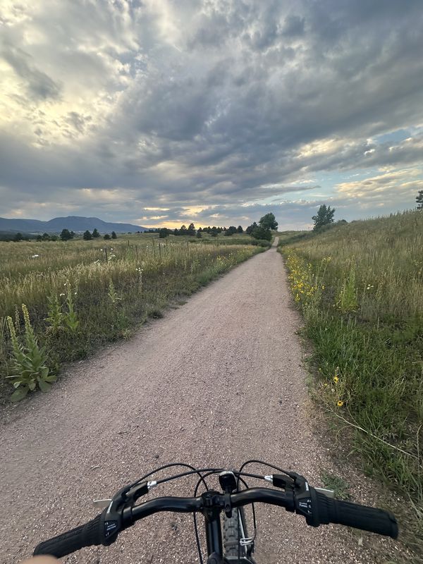 New Santa Fe Regional Trail, Monument to Old Denver Rd, Monument