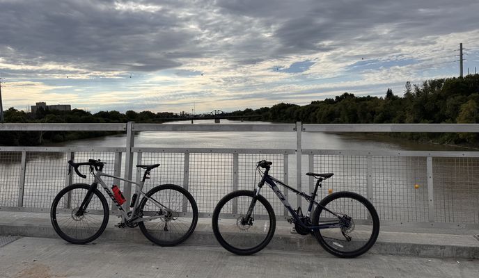 Foto 2 de la ruta de Bikemap "Forks Market Rd, Winnipeg to Hearthwood Grove, Winnipeg"