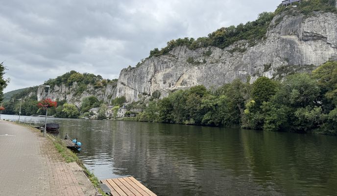 Photo 2 de l’itinéraire Bikemap « Givet nach Namur »