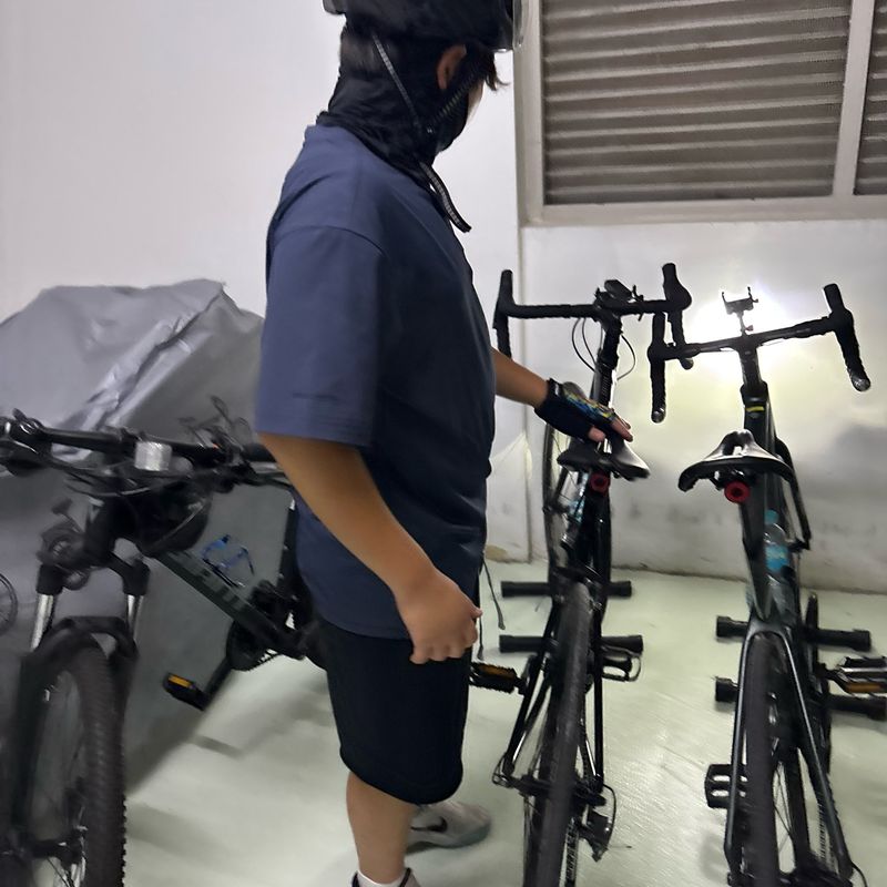 Jinhui Road 1061 Long Hongluwan, Shanghai에서 Jinhui Road 1061 Long, Shanghai까지