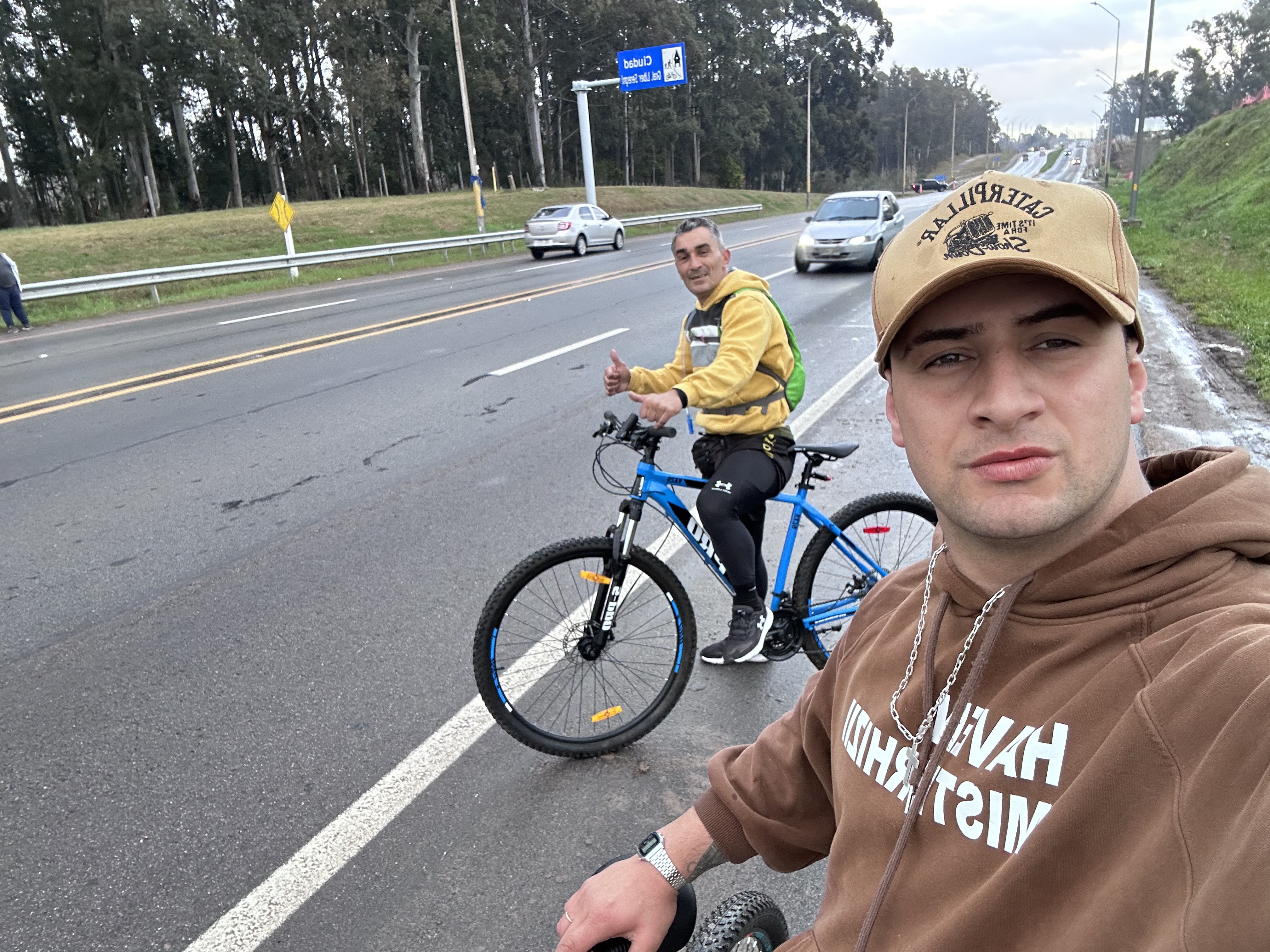 Camino General Leandro Gómez, Montevideo a Camino General Leandro Gómez, Montevideo