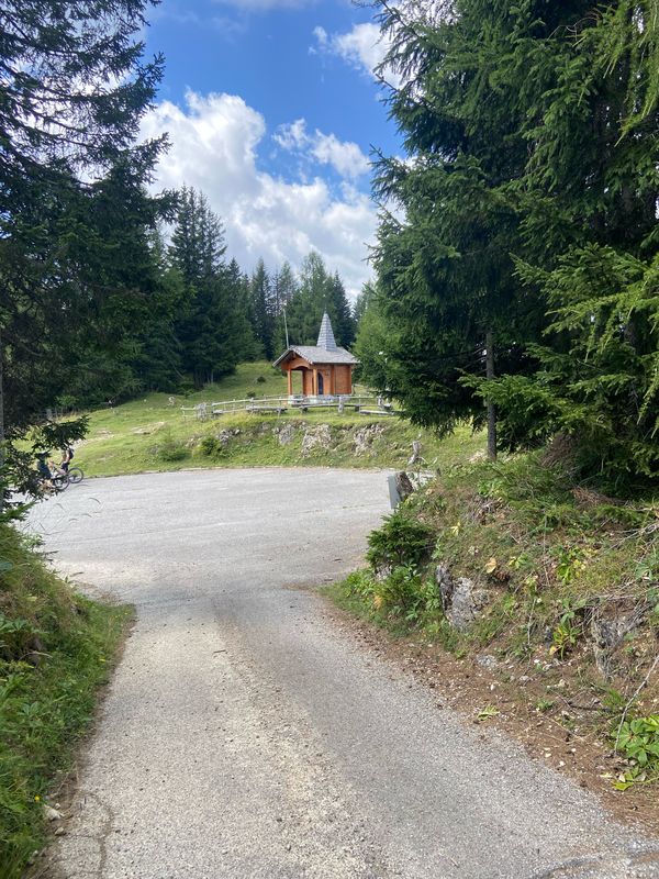 Via Alpi Giulie, Tarvisio a Via Alpi Giulie, Tarvisio