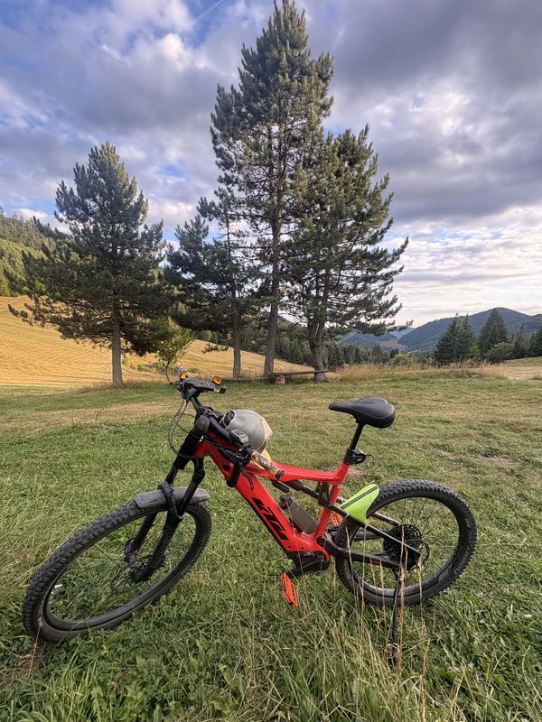 Hronská, Závadka nad Hronom až Hronská, Závadka nad Hronom