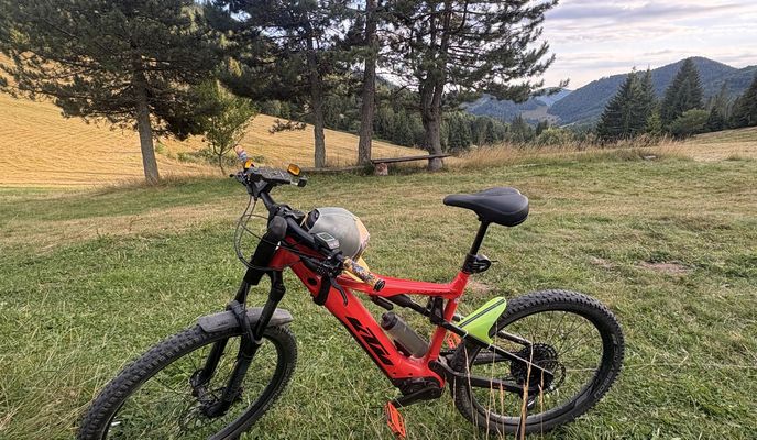 Foto 2 der Bikemap-Route "Hronská, Závadka nad Hronom až Hronská, Závadka nad Hronom" Foto 2 der Bikemap-Route "Hronská, Závadka nad Hronom až Hronská, Závadka nad Hronom"