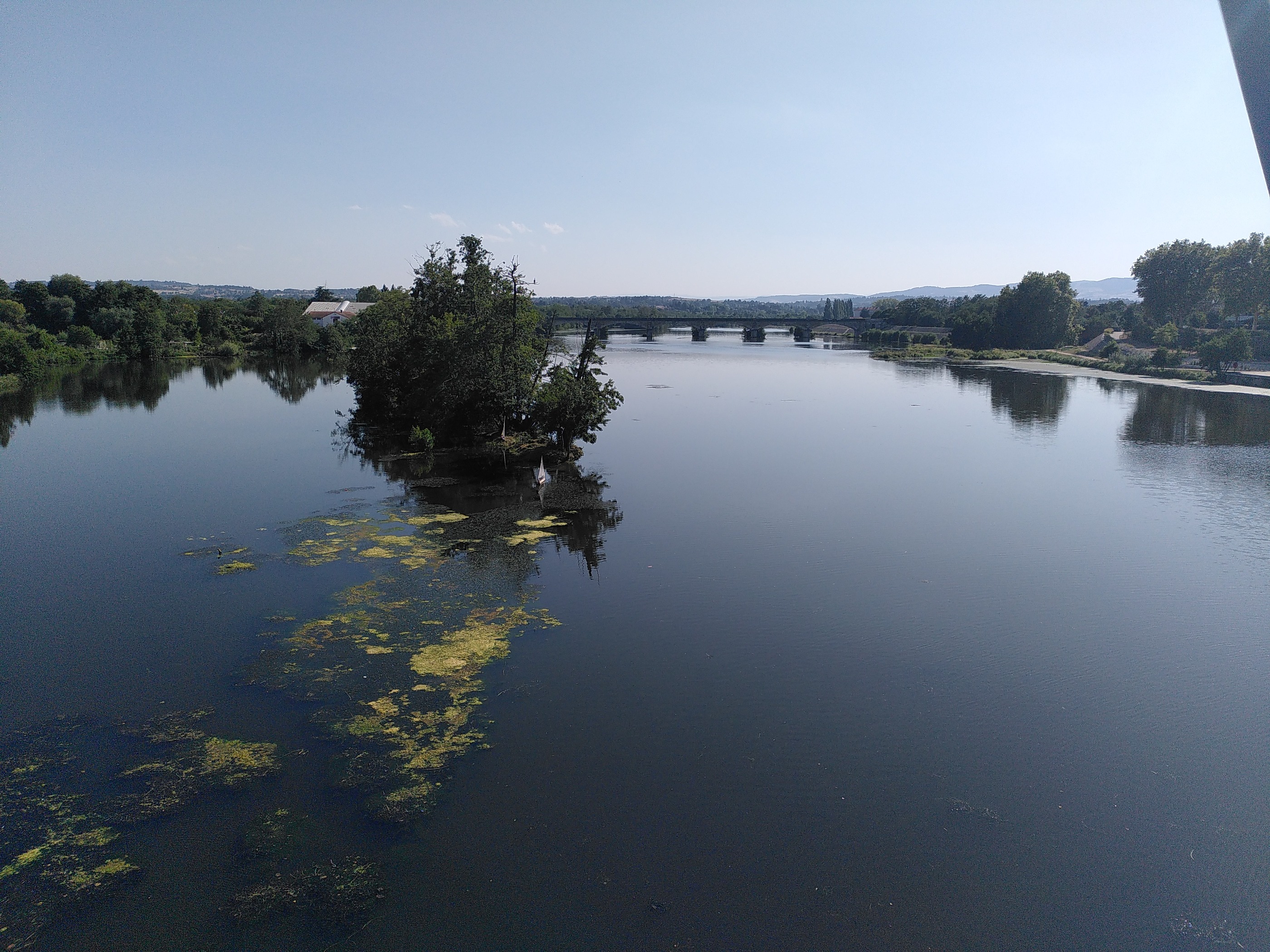 Roanne, Charlieu