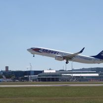 Přes Okoř a Řevnice