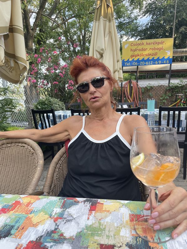 Bajcsy-Zsilinszky Endre utca, Tass nach Bajcsy-Zsilinszky Endre utca, Tass