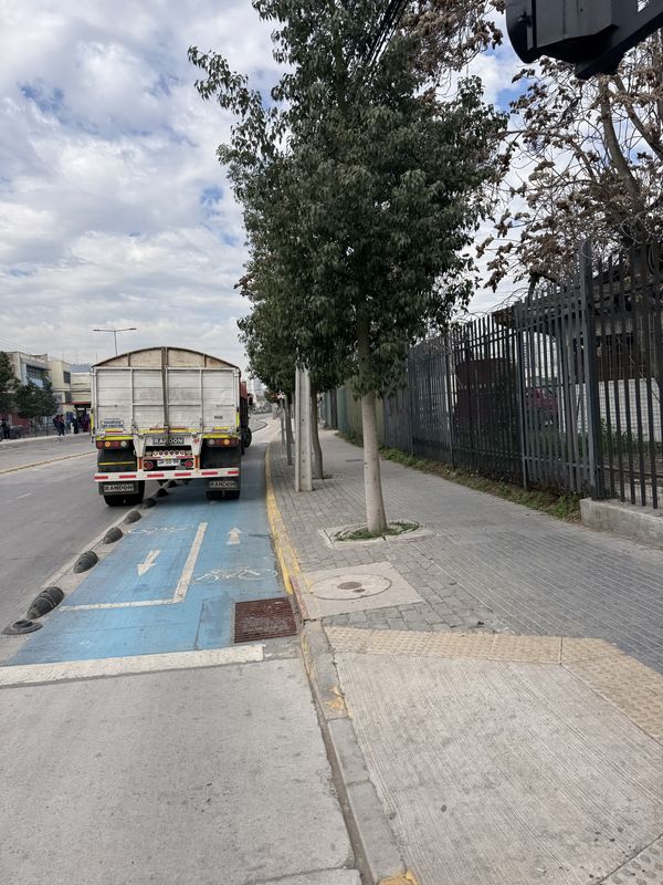 Avenida Las Torres, Quilicura a Avenida Chesterton, Las Condes