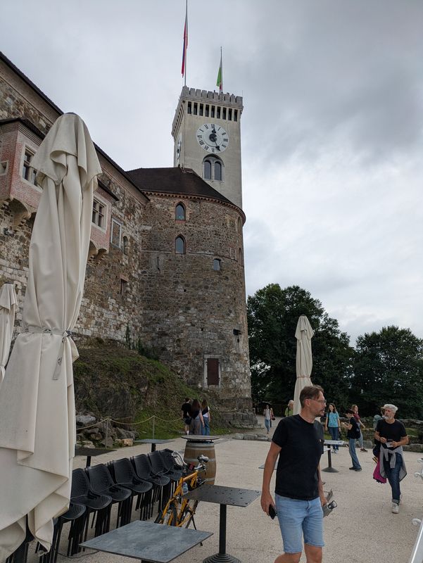 Hudovernikova ulica nach Prešernova cesta