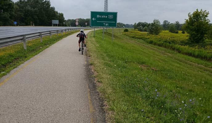 Foto 1 der Bikemap-Route "Kossuth Lajos utca - Kossuth Lajos utca" Foto 1 der Bikemap-Route "Kossuth Lajos utca - Kossuth Lajos utca"