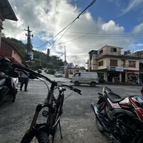 Photo 8 of the Bikemap route "veenas-greenland-samakhushi-ranibari-panipokhari-maharajgunj-bansbari-golfutar-chandeswori-tokha-veenas"