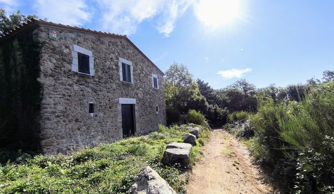 Photo 1 de l’itinéraire Bikemap « 17 Maçanet-de-Cabrenys SANTUARI-DE-LES-SALINES Colls de les Cordes, Gàbia, Lli La-Vajol Sant-Esteve-del-Llop La-Central »